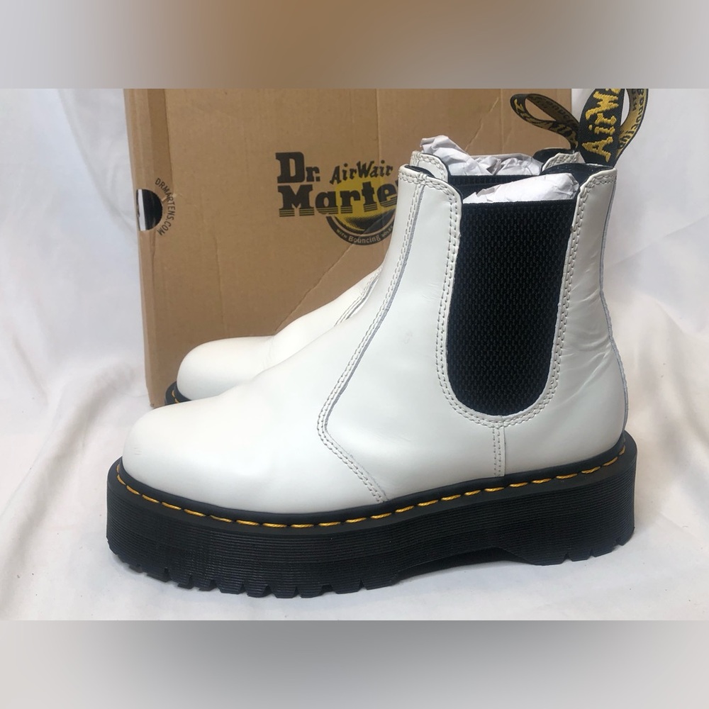 Dr Martens Womens 2976 Quad Chelsea Platform white Smooth Leather Boot-41EU, 9US - Picture 9 of 12